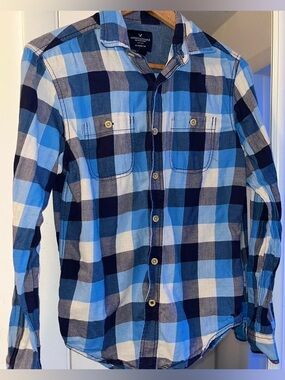 American Eagle Outfitters Men’s Blue and White Plaid Button-Down Shirt Size L